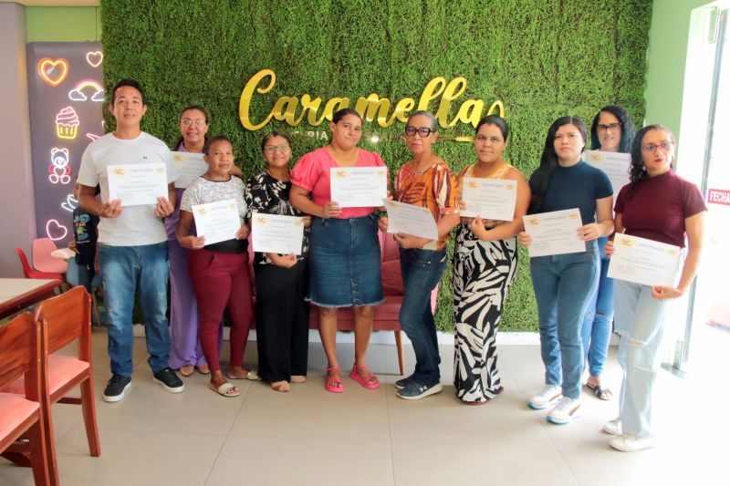 Certificação Doces que Encantam na Caramella avenida três corações