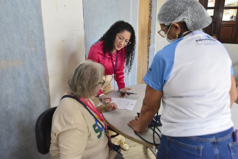 Ação para atendimento de saúde, jurídico e social no CRAS Daniel Reis