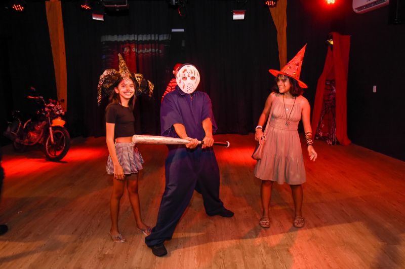 Halloween no Céu das Artes