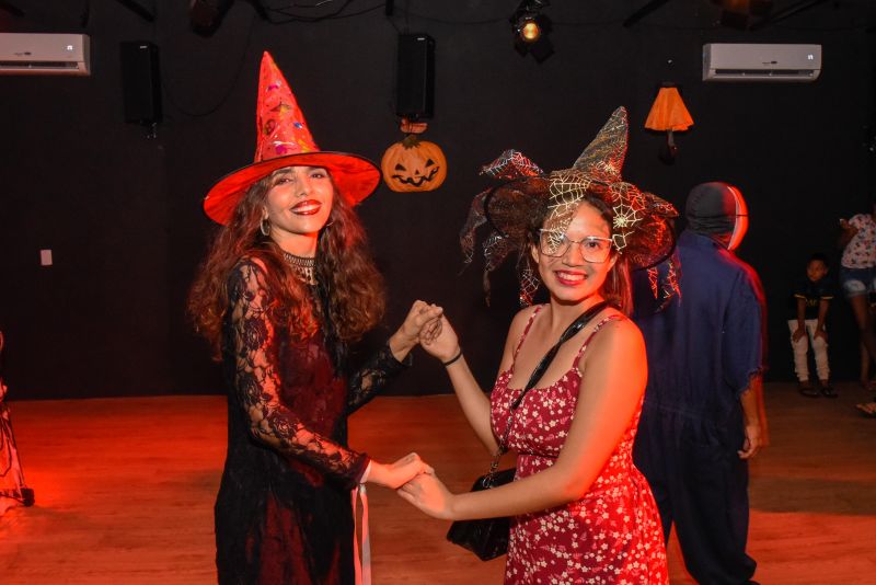 Halloween no Céu das Artes