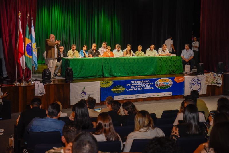Seminário Internacional 25 Anos da Carta da Terra