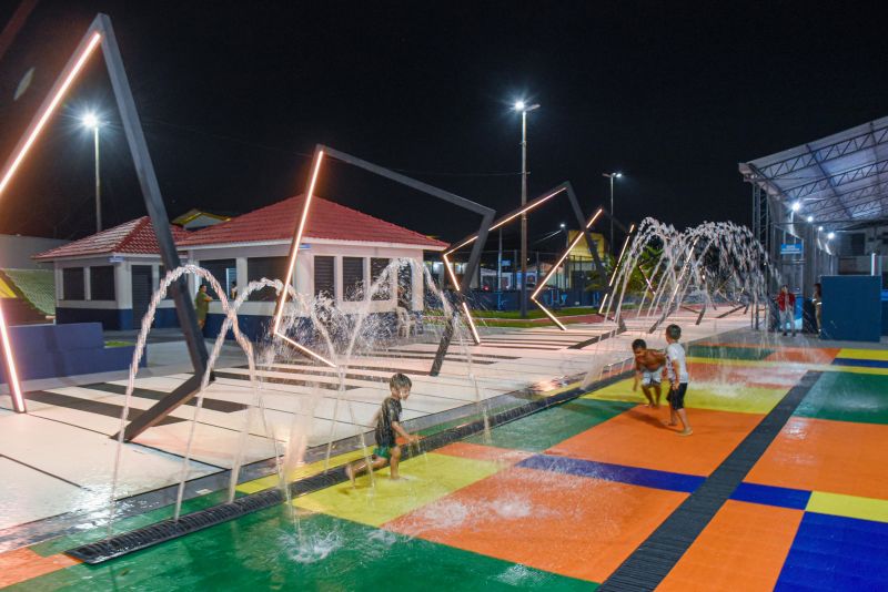 Praça Parque das Águas e Casa da Cultura em Águas Lindas