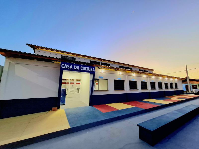 Praça Parque das Águas e Casa da Cultura em Águas Lindas