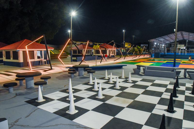 Praça Parque das Águas e Casa da Cultura em Águas Lindas