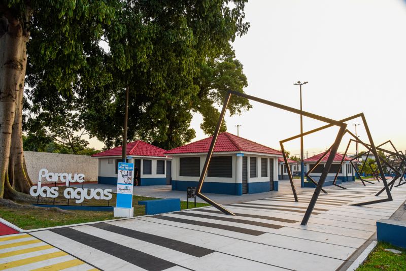 Praça Parque das Águas e Casa da Cultura em Águas Lindas