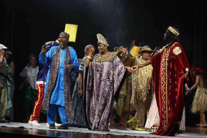 O Herdeiro Cativo do Reino de Mamwe, pauta Racial no teatro Municipal