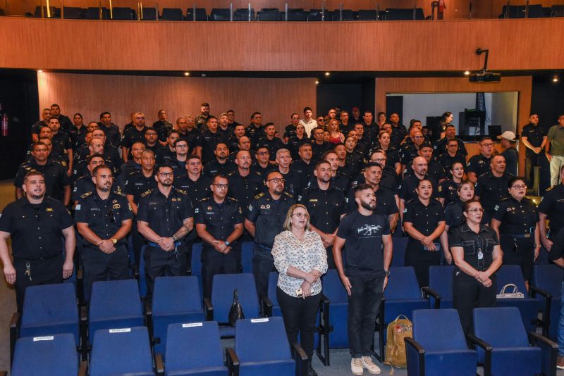 Aula Inaugural de capacitação do porte institucional no teatro Municipal