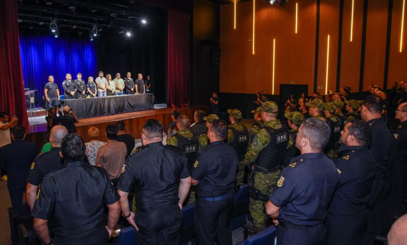 Aula Inaugural de capacitação do porte institucional no teatro Municipal