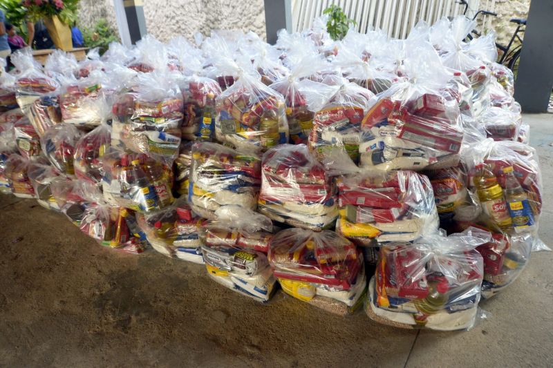 Culminância de Natal CRAS e CREAS na Igreja Matriz