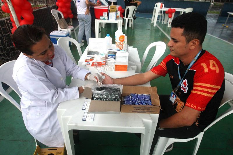 Ação Dezembro Vermelho no Park Anne