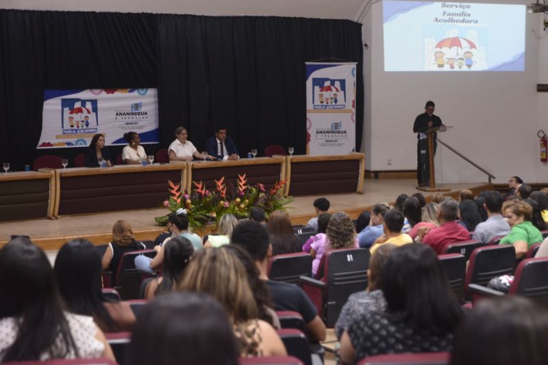 Lançamento do Projeto Família Acolhedora