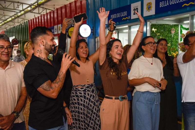 Entrega de certificado Doces que Encantam no Parque do 8