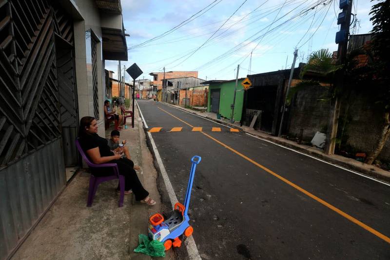 Nova pavimentação leva mais dignidade ao bairro do Atalaia