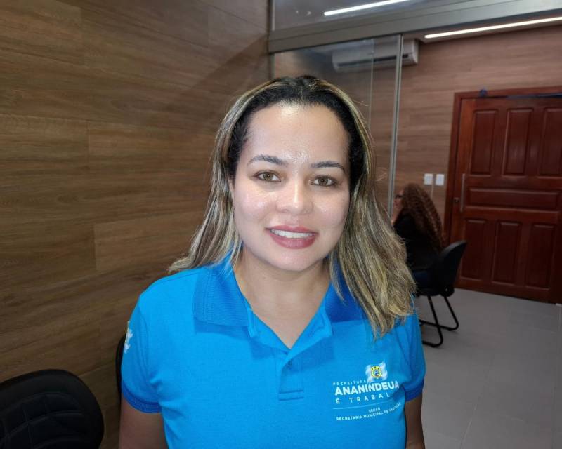 Diretora de Regularização Fundiária,  Flávia Regina