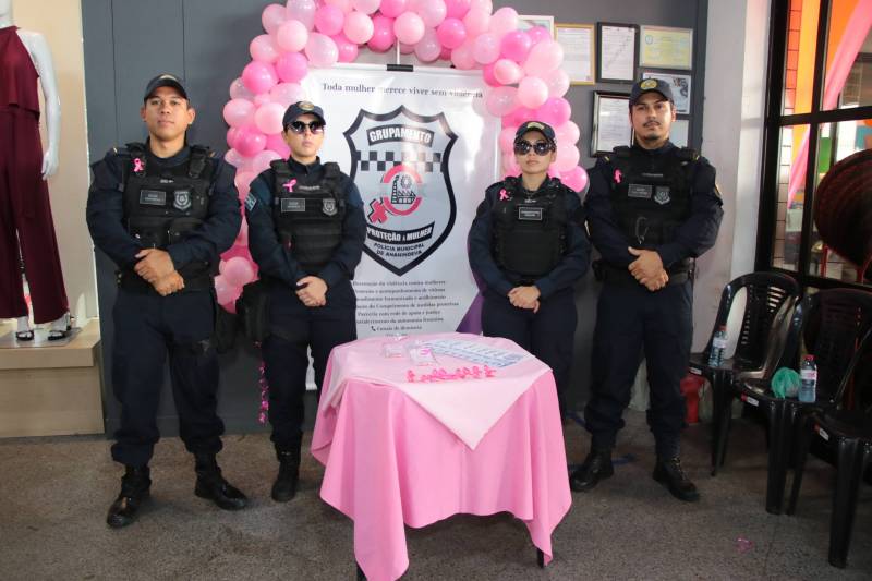 Grupamento Protege Mulher realiza ação de conscientização em supermercado de Ananindeua