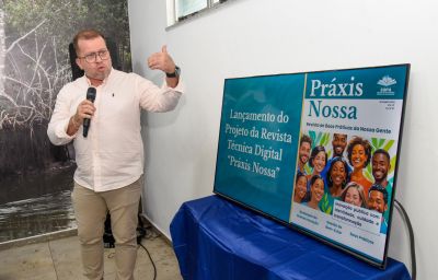 Galeria: Lançamento da revista Práxis
