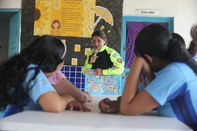 Galeria: Semutran vai Escola