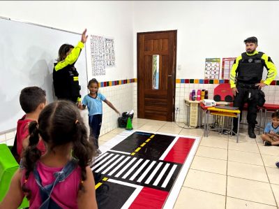 SEMUTRAN leva educação para o trânsito à Eco Escola, no Icuí-Guajará