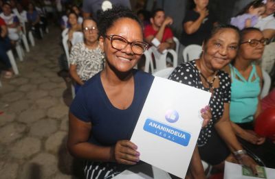 Prefeitura de Ananindeua entrega Certidões de Registro de Imóveis para 44 famílias na comunidade Levilândia