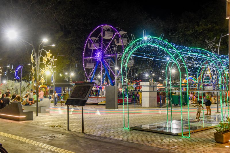 imagens Natalinas do parque do 8 na Cidade Nova Vlll