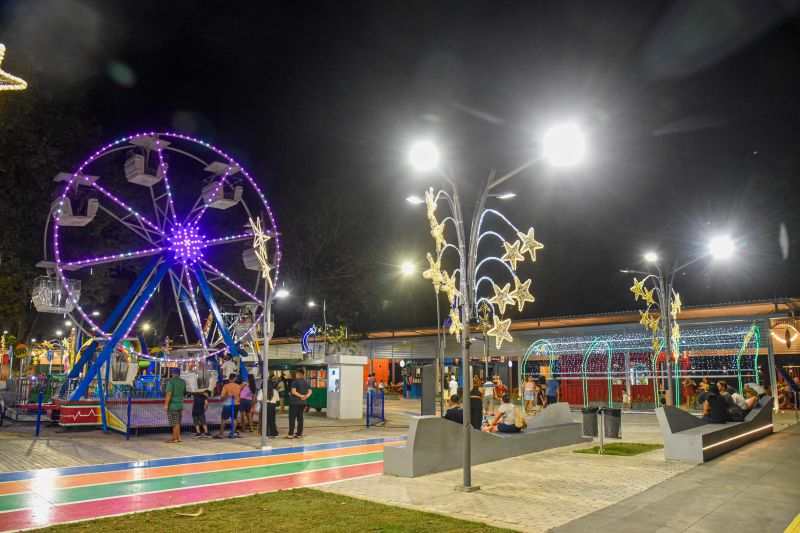 imagens Natalinas do parque do 8 na Cidade Nova Vlll