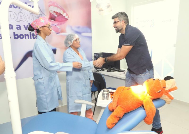 Inauguração da Clínica Saúde da Família Floresta Park na rua dos Ipês