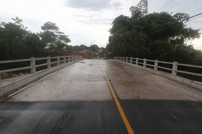 Inauguração da nova ponte da passagem Santa Clara no bairro 40 Horas