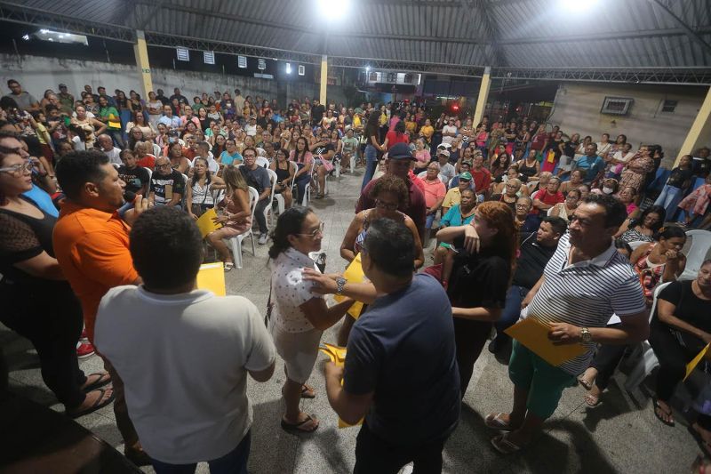 Entrega Títulos de Propriedade das comunidades Park Laguna e Deus Proverá