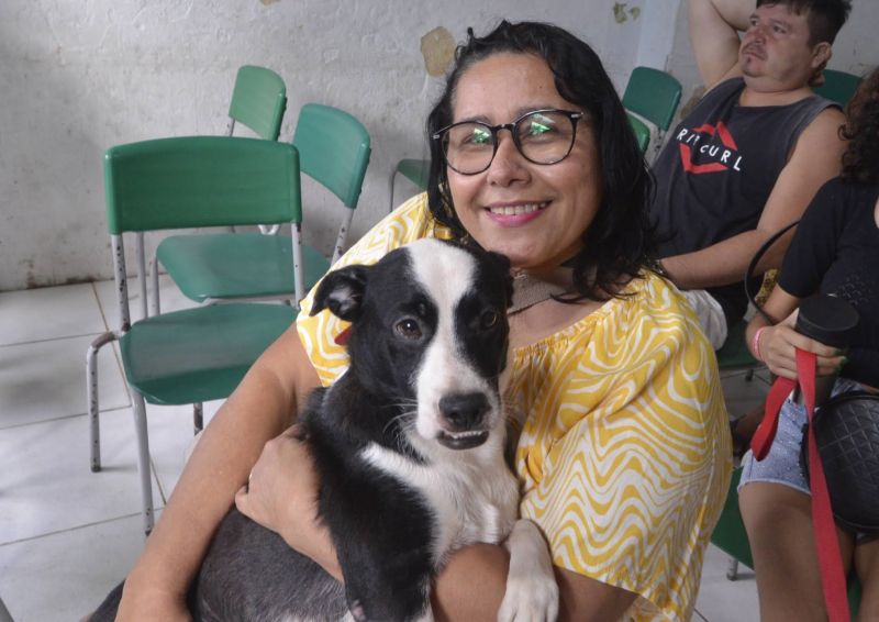 Castramóvel na passagem Iracema, no centro comunitário Cresce Una