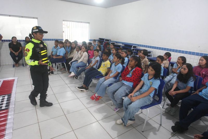 Vai á escola, na escola São Judas Tadeu bairro Águas Lindas