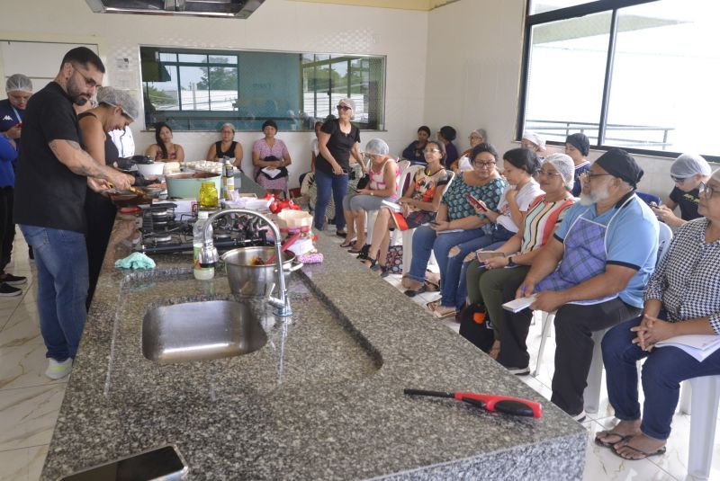 Doces Que Encantam na FAAM