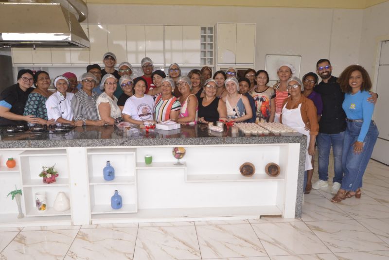 Doces Que Encantam na FAAM