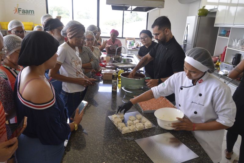 Doces Que Encantam na FAAM