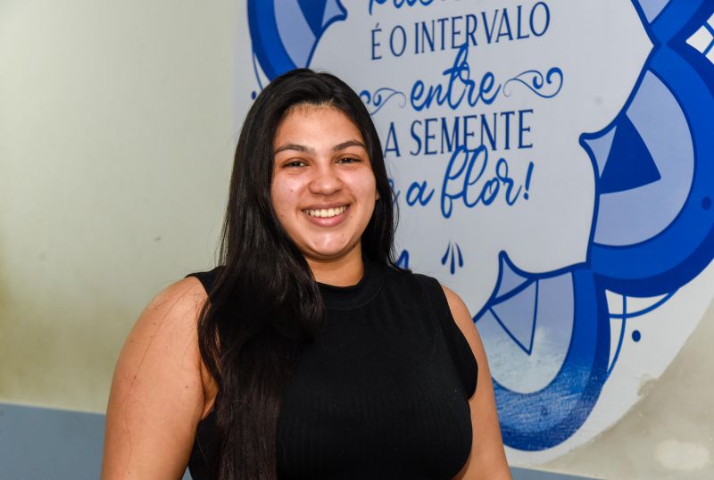 Implanon implantação na Policlínica Carlos Guimarães