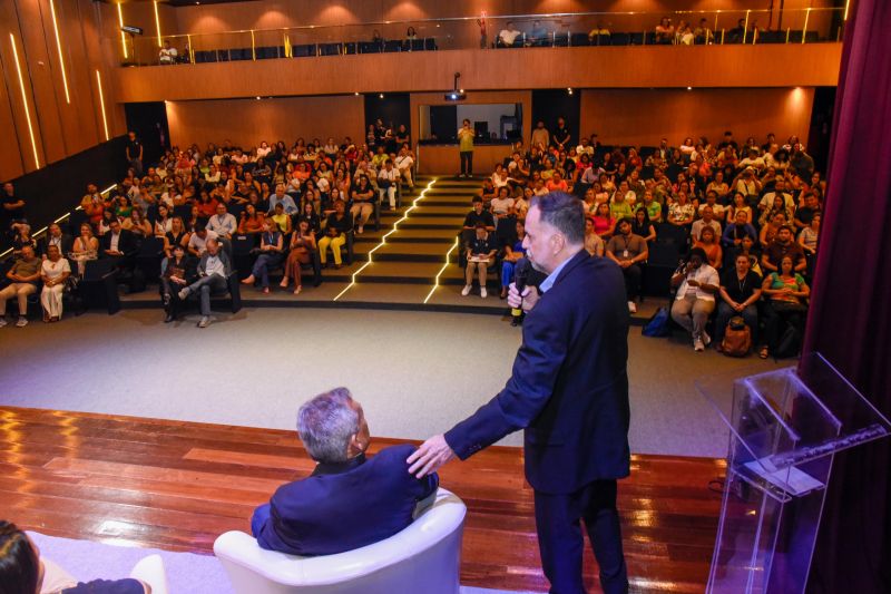 PPP Educação Infantil no Teatro Municipal de Ananindeua