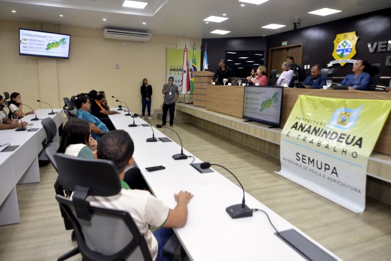 Entrega de CAF+ na câmara municipal de Ananindeua