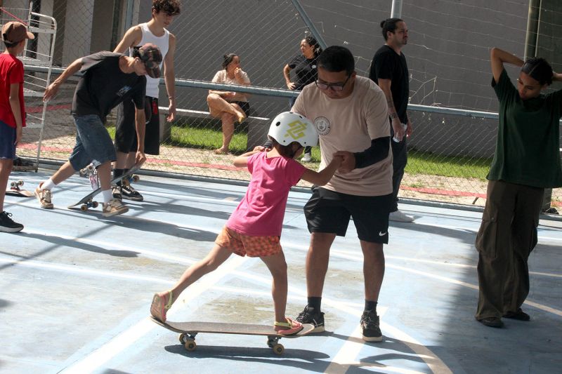Café com skate no Céu das Artes