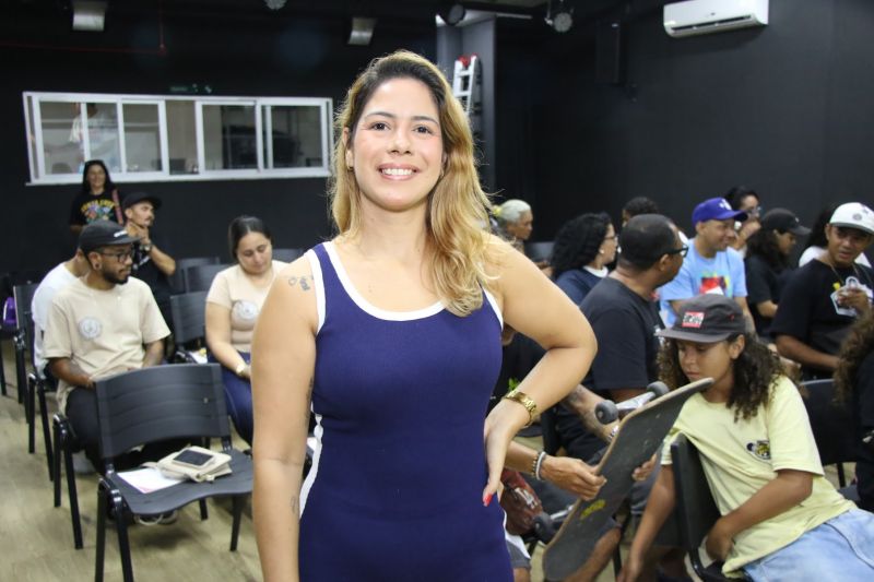 Café com skate edição especial em comemoração do dia Internacional da mulher e melhores do ano no Céu das Artes
