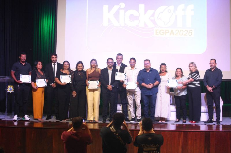 Off EGPA no teatro municipal