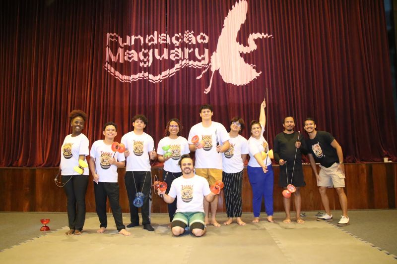 Iniciação às técnicas circenses no teatro municipal de Ananindeua