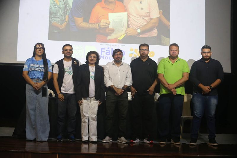 Semana do Solo Seguro no teatro municipal