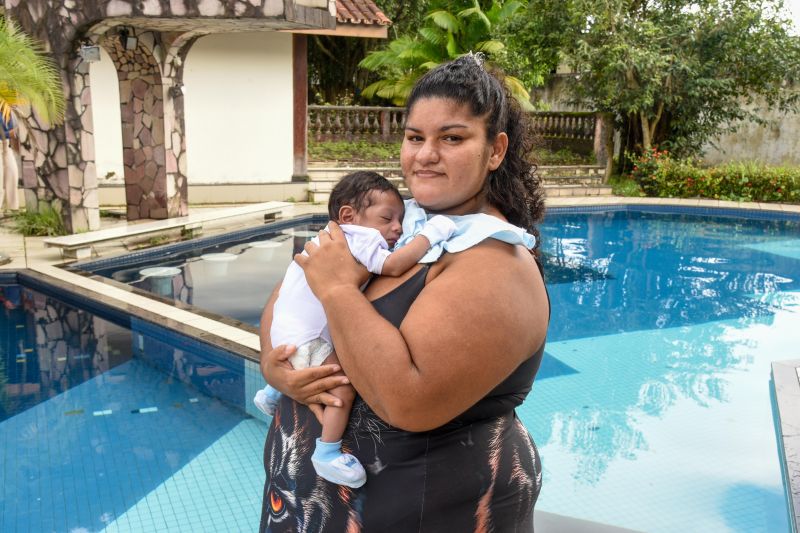 Entrega de Kits Enxoval no CRAS Daniel Reis