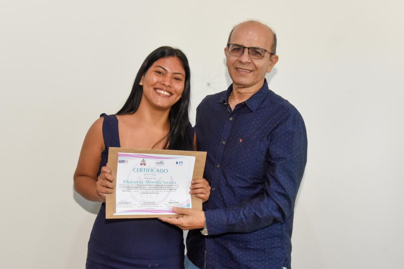 Certificação do minicurso de pintura no CREAS I