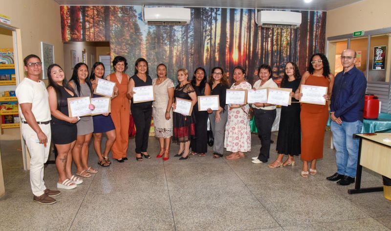 Certificação do minicurso de pintura no CREAS I