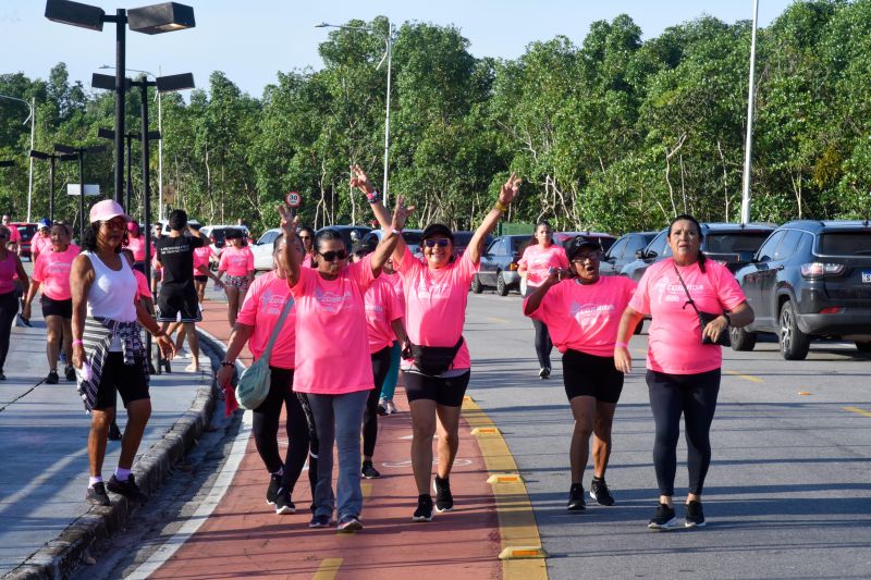 ll Corrida das Mulheres com usuários dos CRAS na Orla de Ananindeua