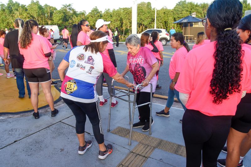ll Corrida das Mulheres com usuários dos CRAS na Orla de Ananindeua