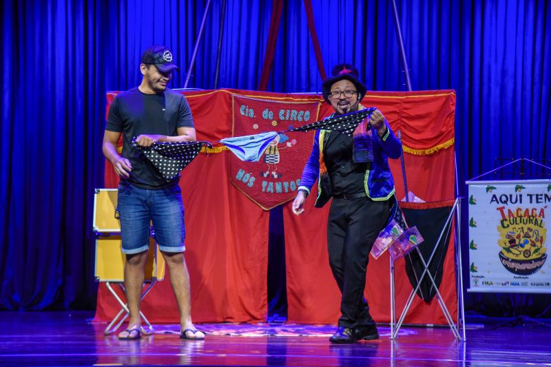 Certificação do curso, Cortejo Circense e Espetáculo Vira Peixe no teatro municipal