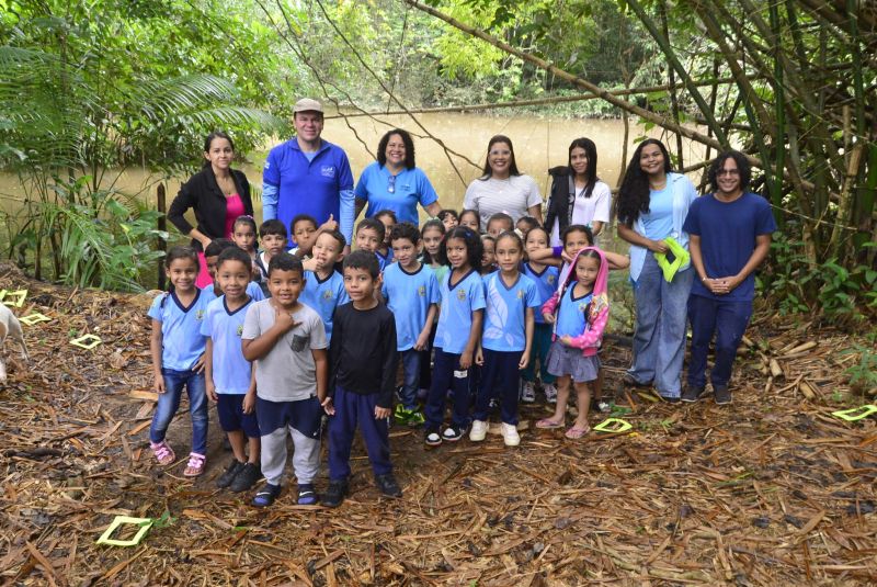 Projeto Águas de Março na Eco-escola municipal Ana Maria da Silva Souza no Icuí Guajará