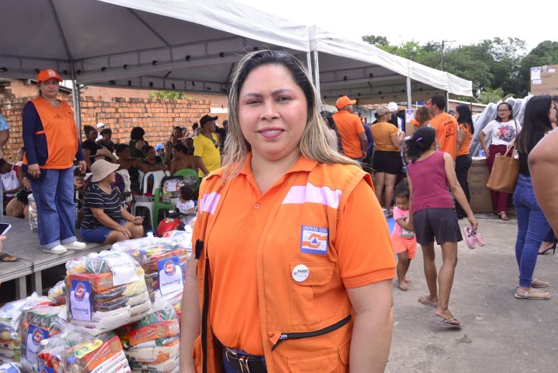Entrega de ajuda Humanitária no bairro Águas Brancas