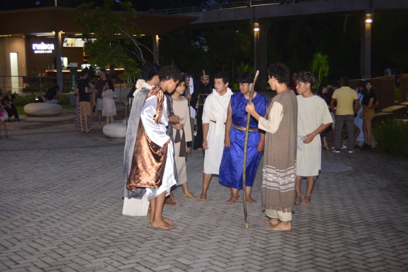 Sábado Cultural com cortejo Paixão de Cristo e Espetáculo Paixão de Cristo no Teatro Municipal